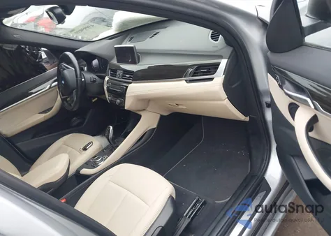 2020 BMW X1 xDrive28I z USA, uszkodzony, nr VIN WBXJG9C08L5R90356